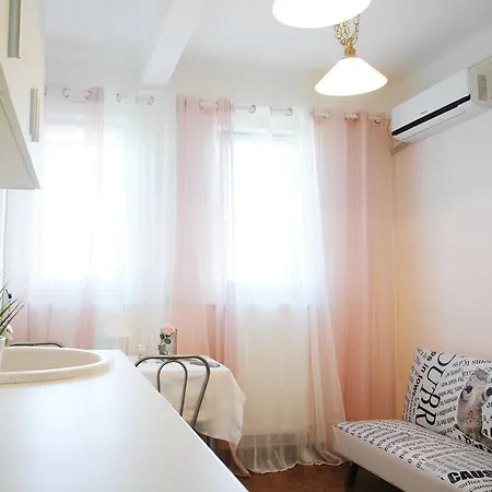 Studio Old City Apartment